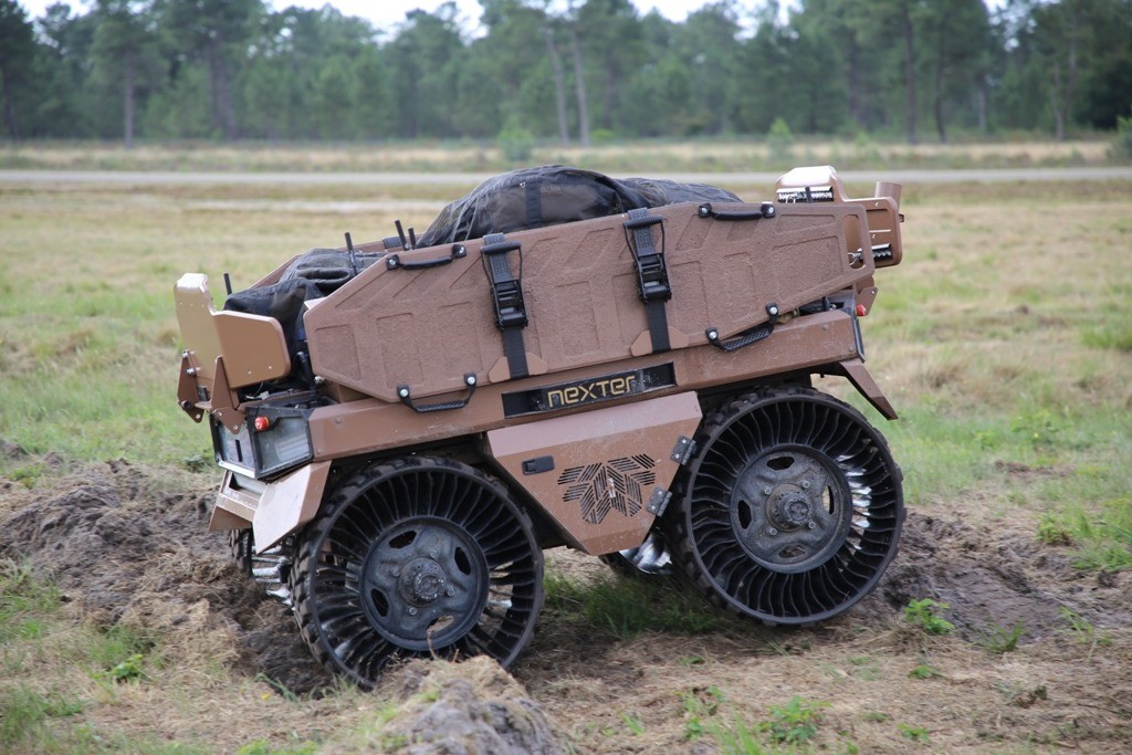 Ultro French 4x4 UGV (C)